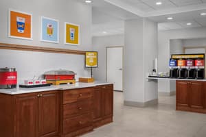 thumbnail: Breakfast area