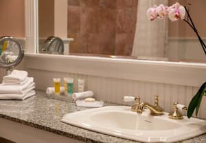 thumbnail: Bathroom sink