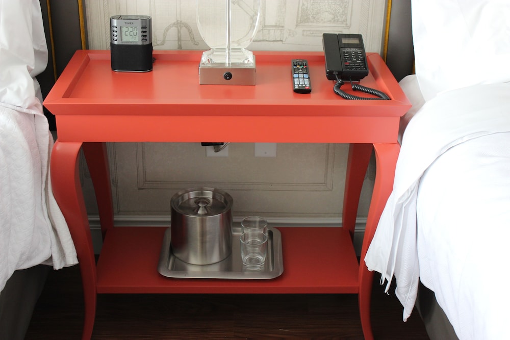 Room amenity