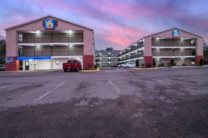 thumbnail: Exterior