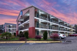 thumbnail: Exterior