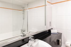 thumbnail: Bathroom shower
