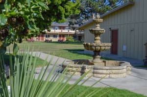 thumbnail: Front of property