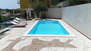 thumbnail: Pool