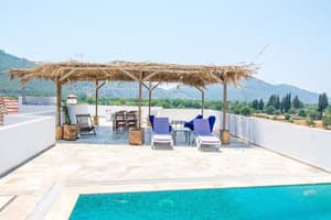 thumbnail: Outdoor pool