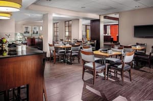 thumbnail: Dining