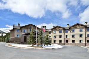 thumbnail: Front of property