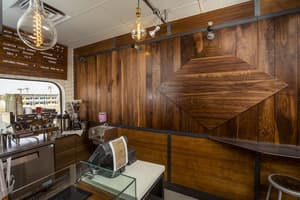 thumbnail: Bar (on property)