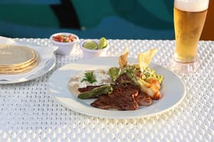 thumbnail: Restaurant