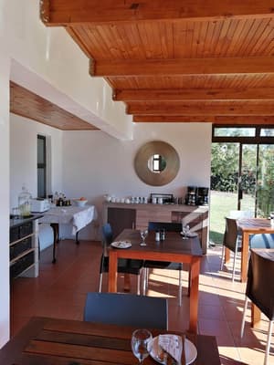 thumbnail: Breakfast area