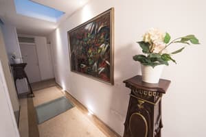 thumbnail: Hallway