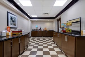 thumbnail: Breakfast area