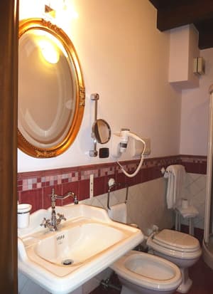 thumbnail: Bathroom