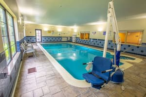 thumbnail: Pool