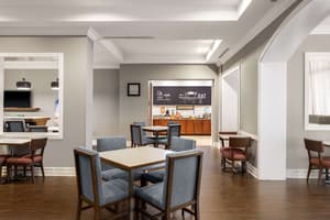 thumbnail: Breakfast area