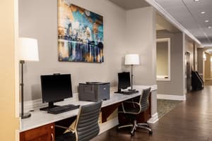 thumbnail: Business center