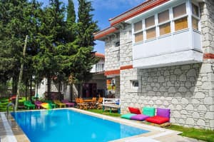 thumbnail: General view
