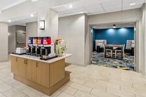 thumbnail: Breakfast area
