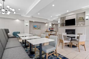 thumbnail: Breakfast area