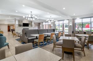 thumbnail: Breakfast area