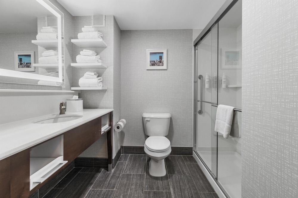 Bathroom shower