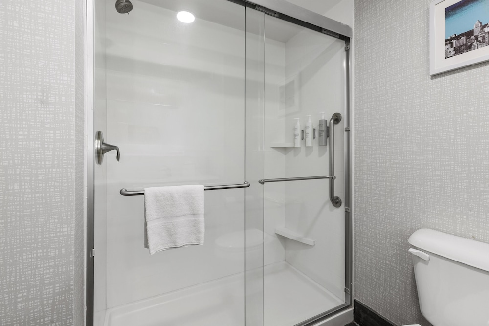 Bathroom shower