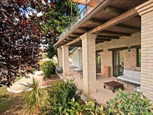 thumbnail: Terrace/patio