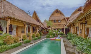 thumbnail: Outdoor pool