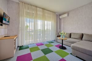 thumbnail: Living area