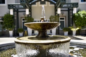 thumbnail: Exterior