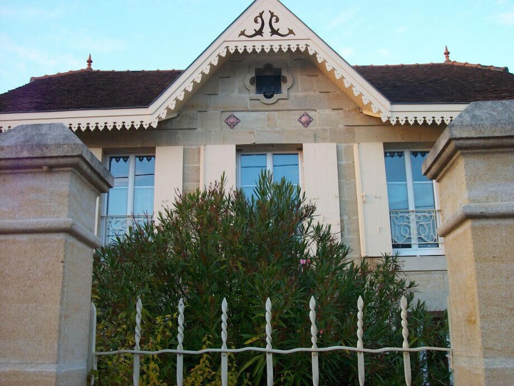 Primary image
