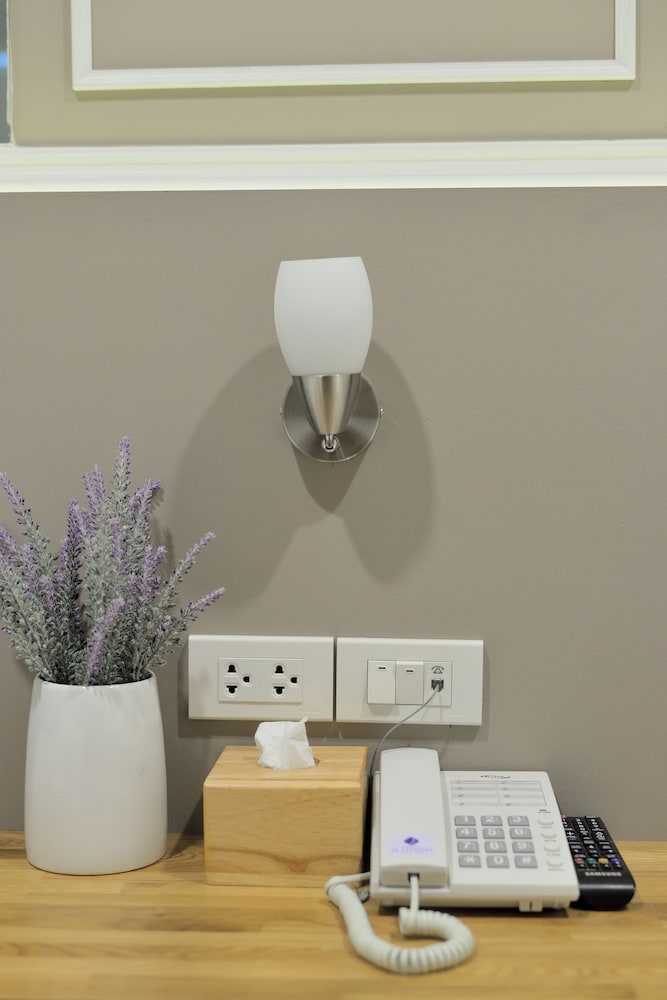 In-room business center