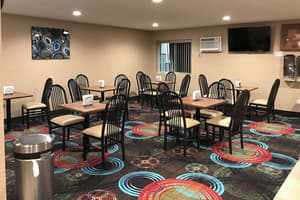 thumbnail: Breakfast area