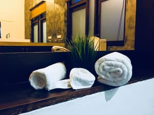 thumbnail: Bathroom amenities