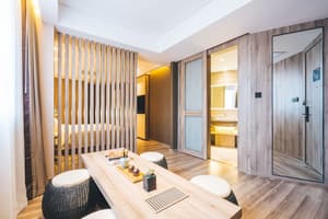 thumbnail: In-room dining