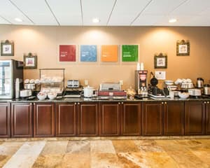 thumbnail: Breakfast area