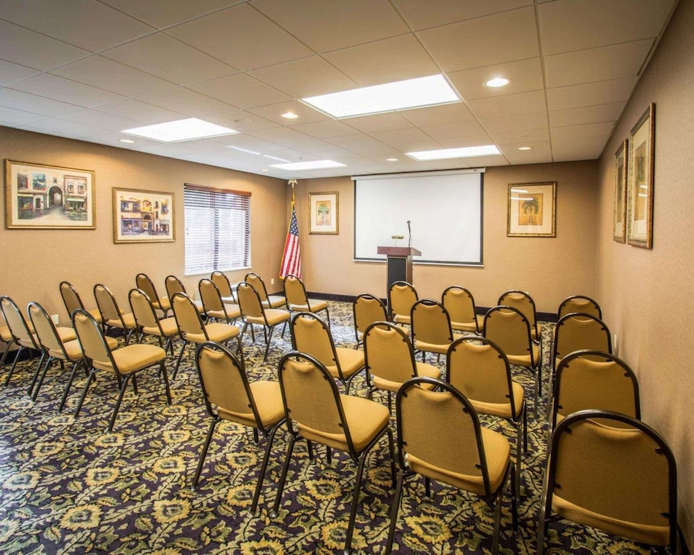 Meeting facility