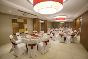 thumbnail: Banquet hall