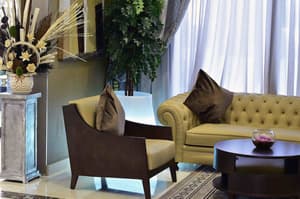 thumbnail: Lobby sitting area