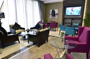 thumbnail: Lobby lounge