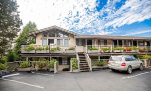 thumbnail: Front of property