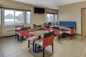 thumbnail: Breakfast area