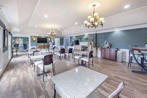 thumbnail: Breakfast area