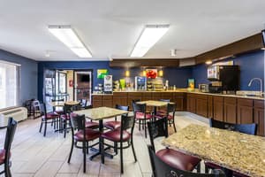 thumbnail: Breakfast area