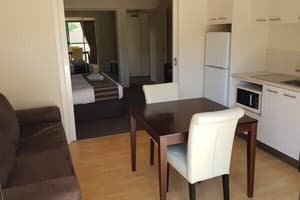 thumbnail: In-room dining