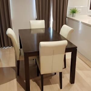 thumbnail: In-room dining