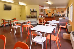 thumbnail: Breakfast area