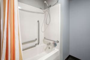 thumbnail: Accessible bathroom