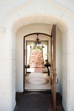 thumbnail: Hallway