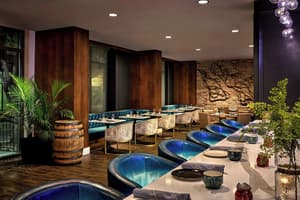 thumbnail: Restaurant